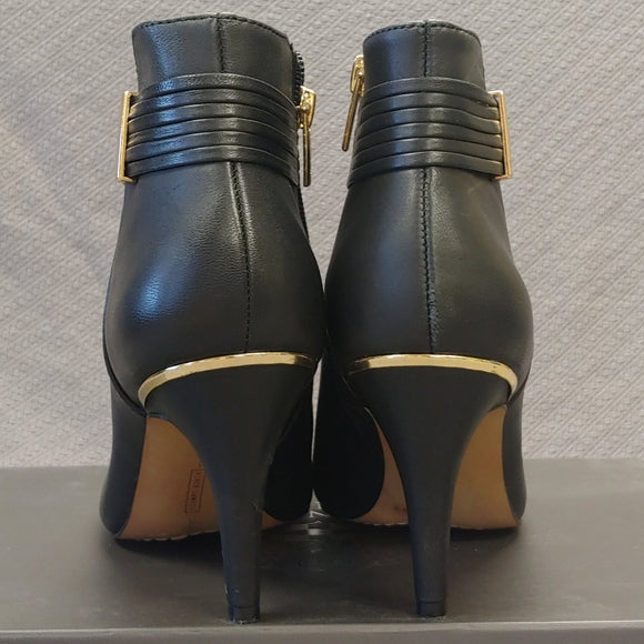 Vince camuto sales vinisha bootie